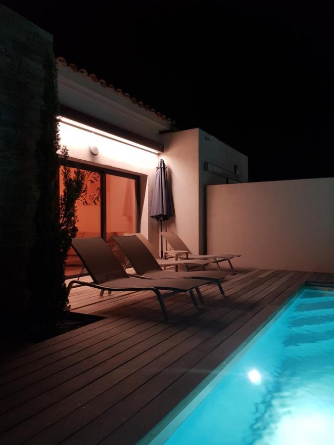 Villa Home Holiday A Cala Rossa Lecci Eksteriør billede