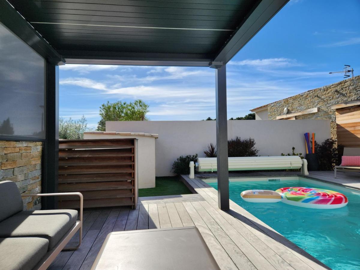 Villa Home Holiday A Cala Rossa Lecci Eksteriør billede